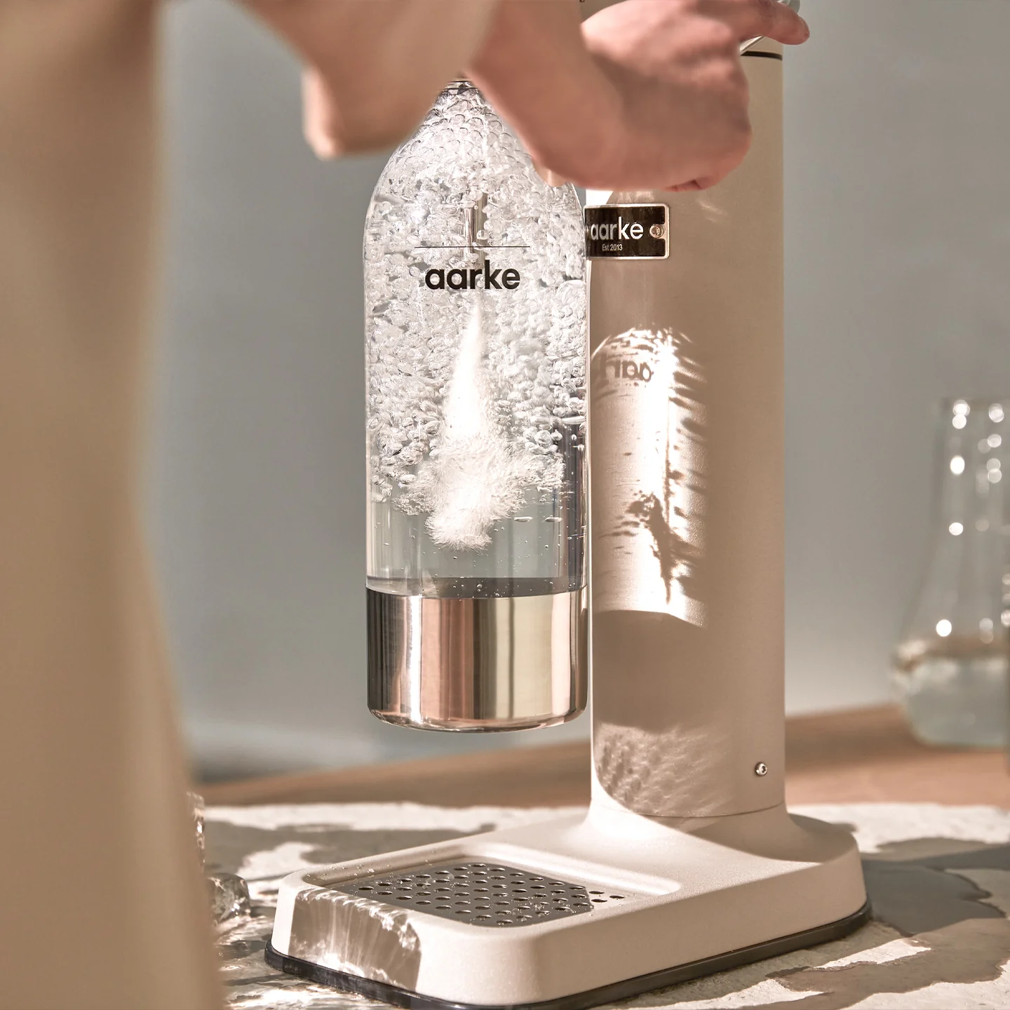 Aarke Carbonator 3 Sparkling Water Maker / Matt Sand - Image 4