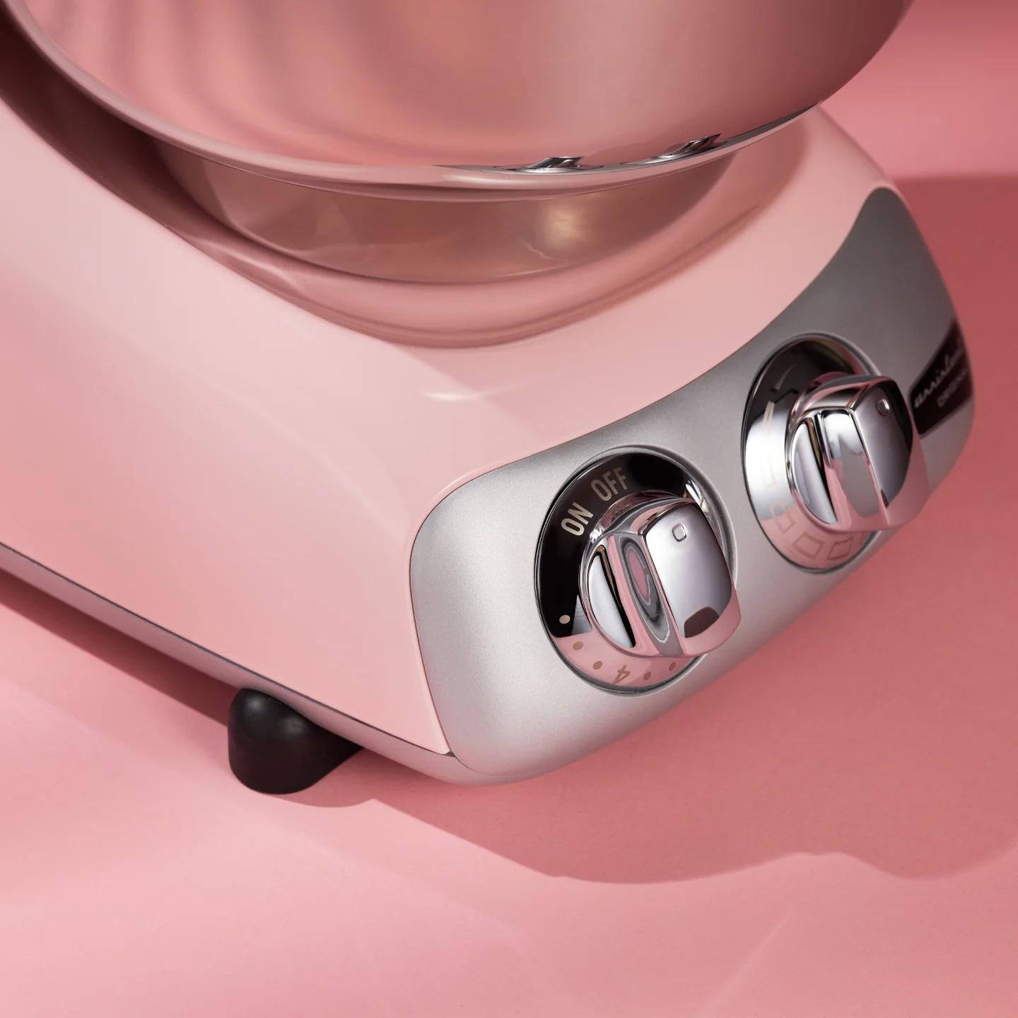 Ankarsrum Assistent Original Food Mixer / Cloudy Pink - Image 4