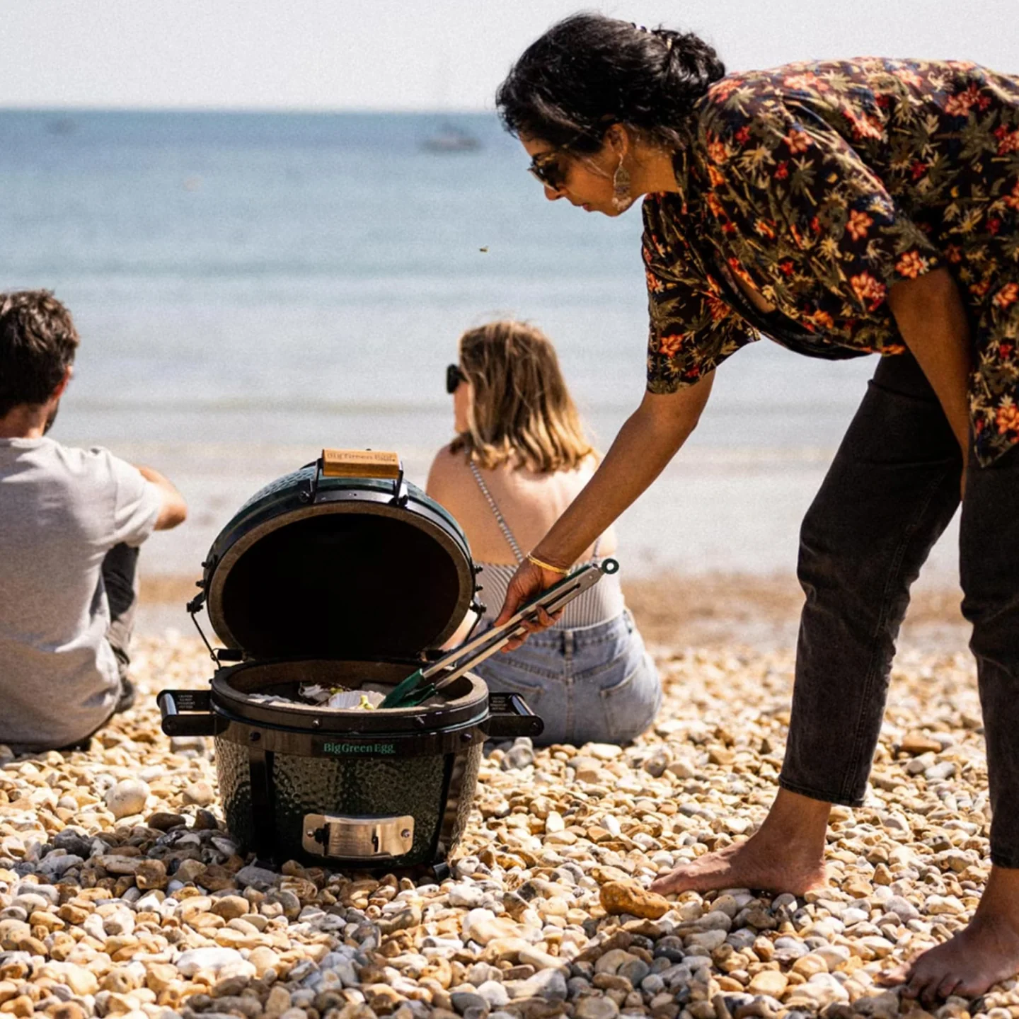 Big Green Egg Mini-Max with Foldable Stand - Image 7