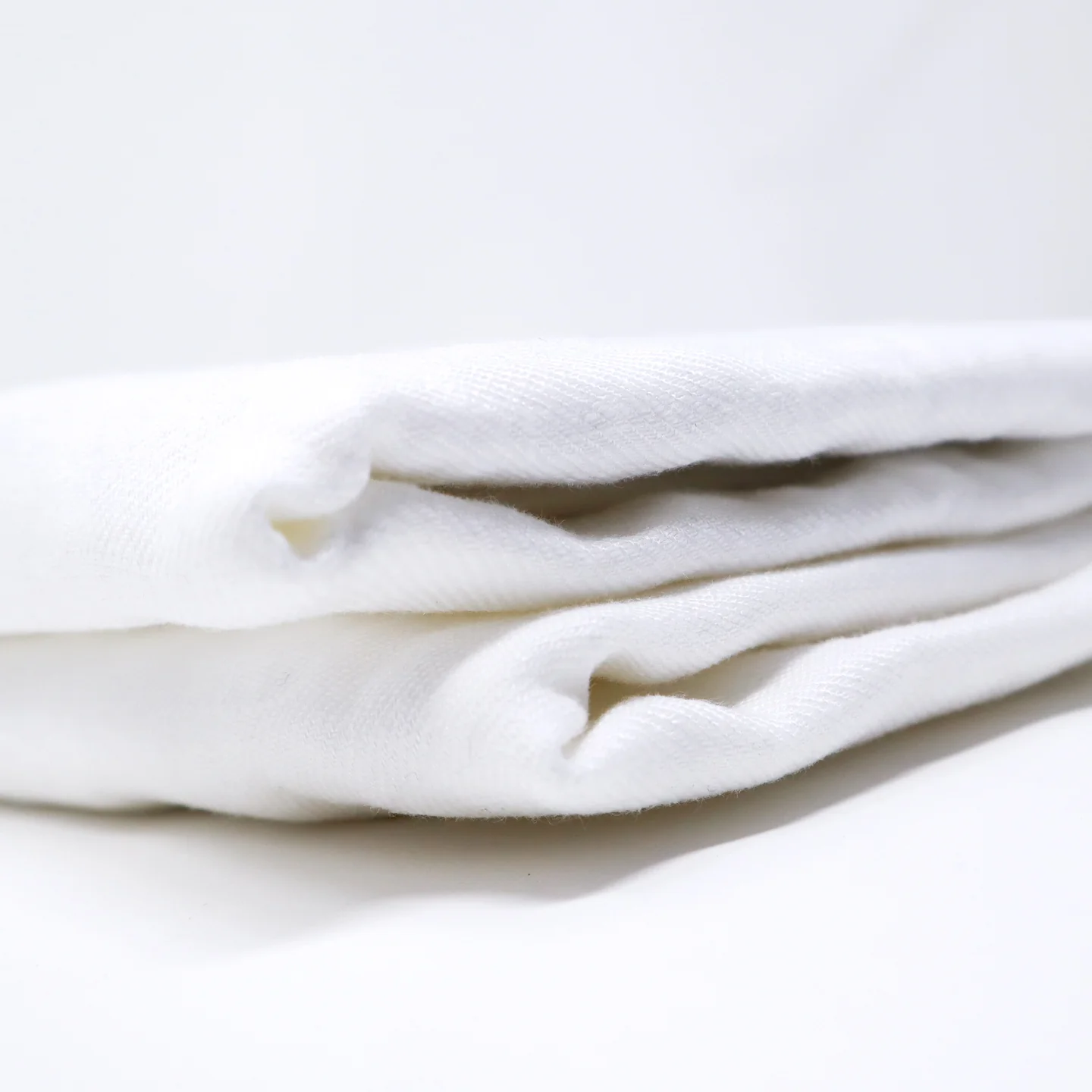 Borough Kitchen Linen Tablecloth / White - Image 2