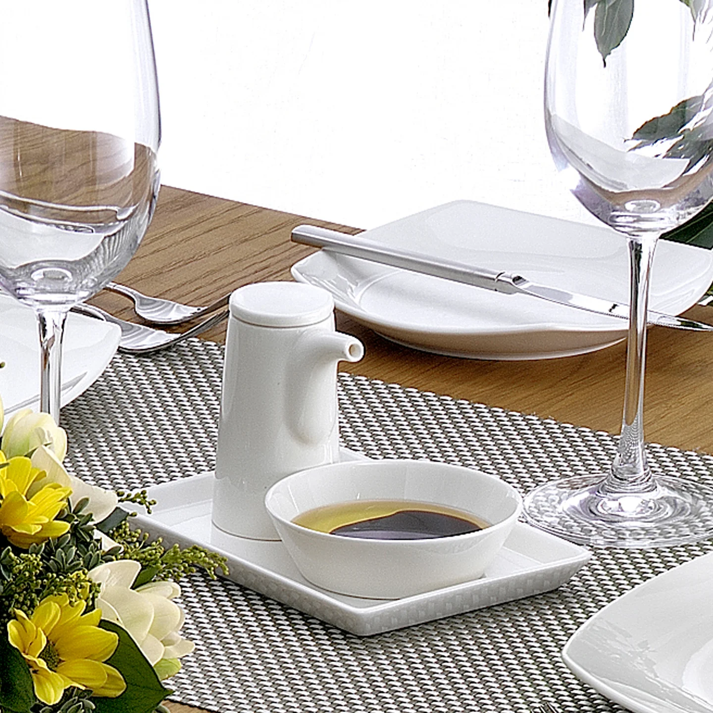 Elia Orientix Bone China Soy Sauce Pourer / 100ml - Image 2