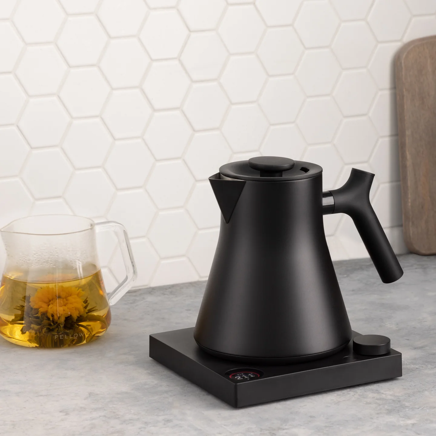 Fellow Corvo EKG Pro Electric Kettle / Matte Black - Image 5
