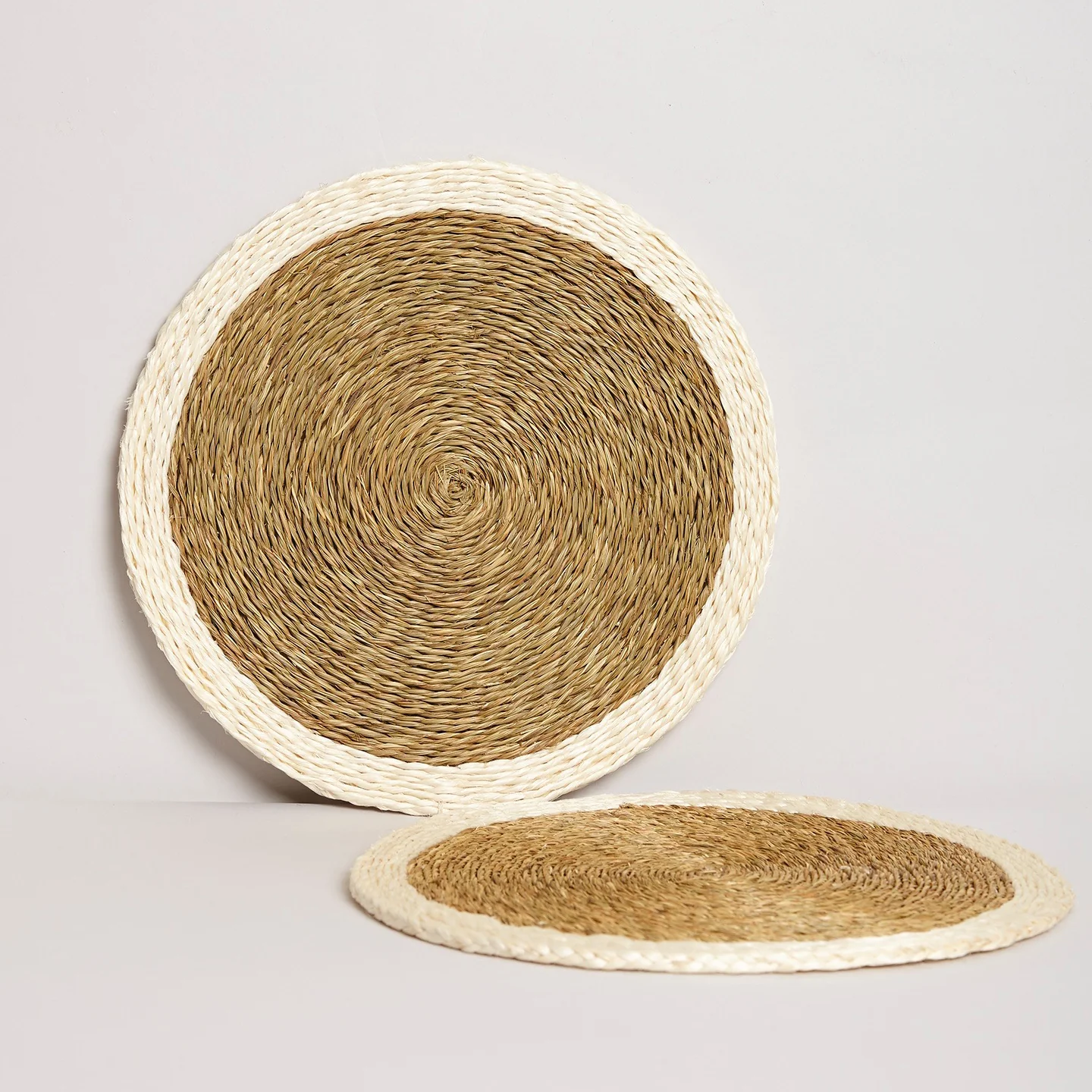Gone Rural Round Placemat 28cm / White Trim - Image 2