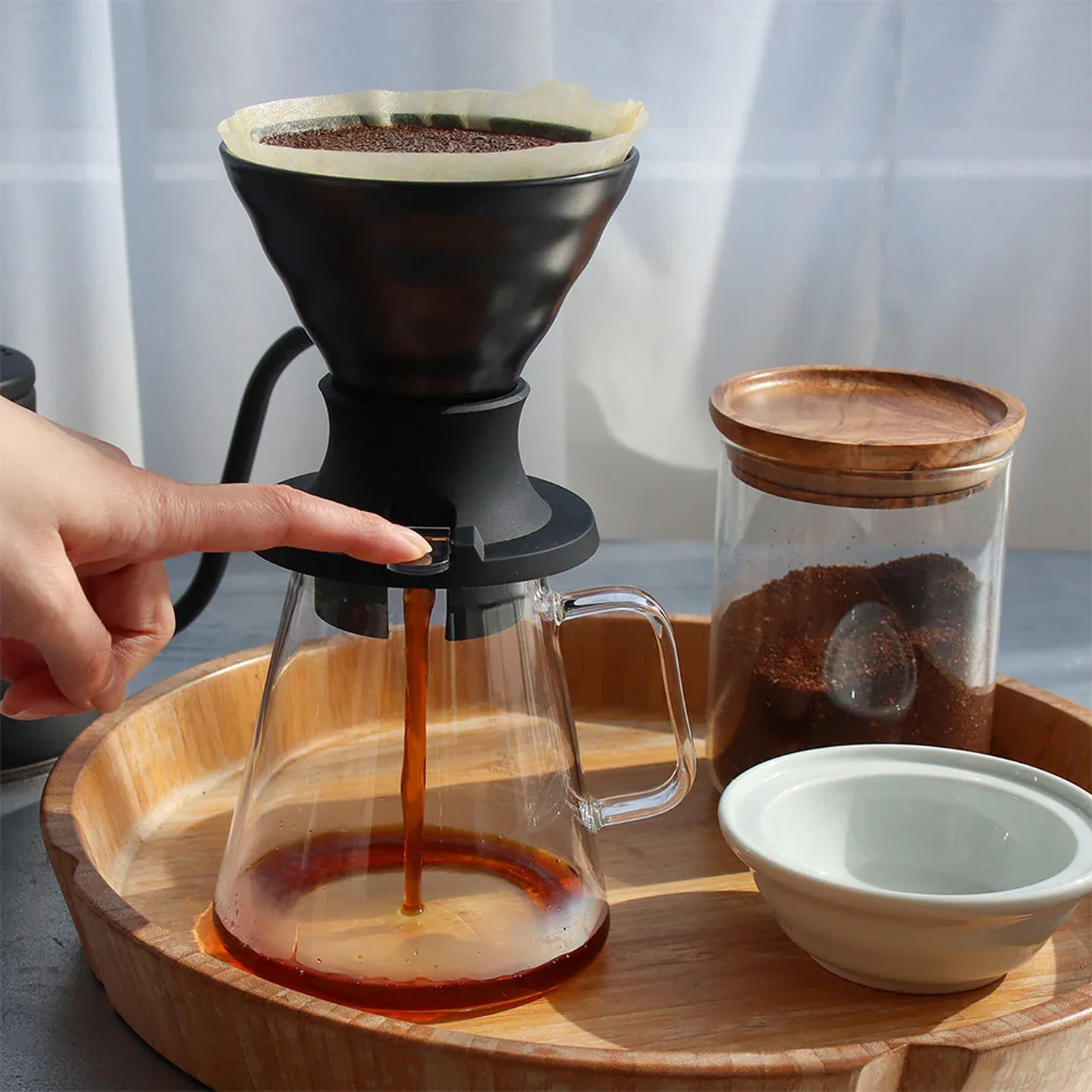 Hario Switch V60 Ceramic Immersion Coffee Dripper / Size 02 / Smokey Black - Image 4