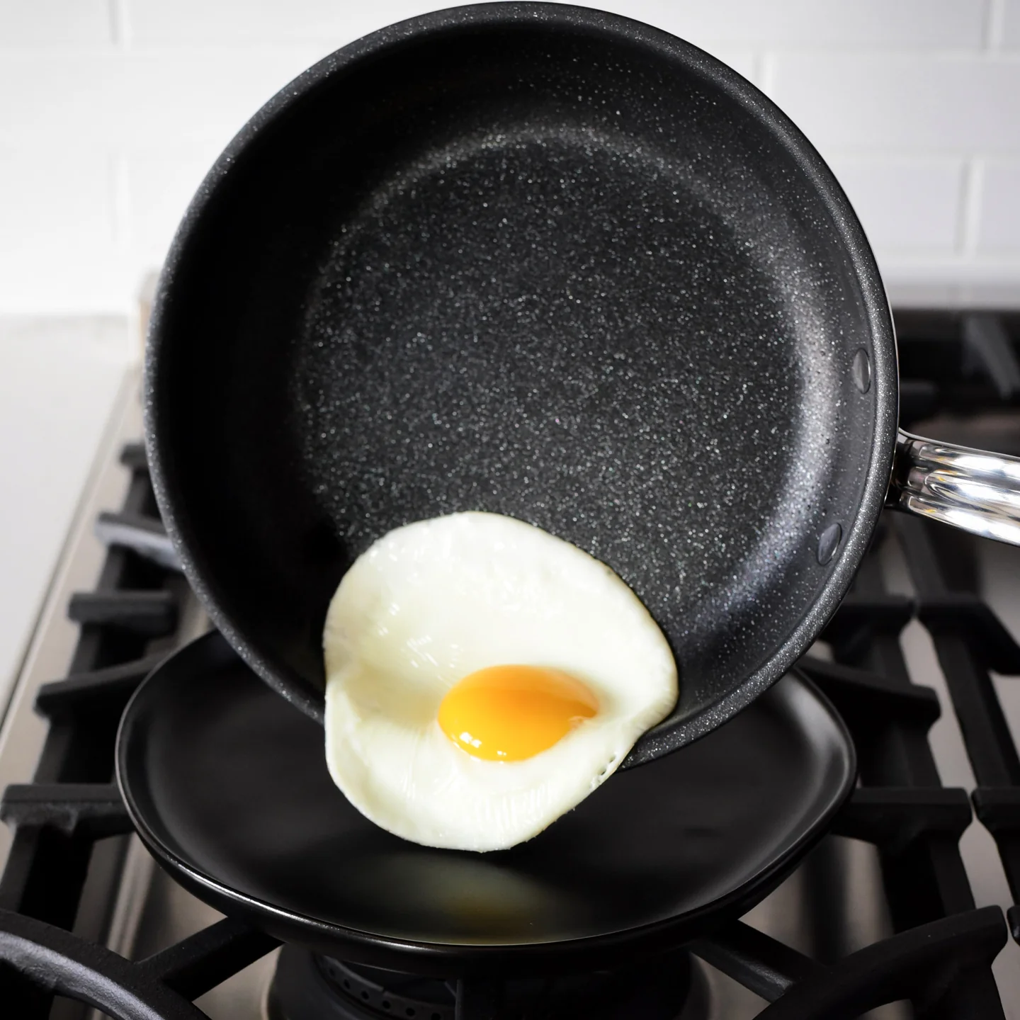 Hestan ProBond Non Stick Frying Pan - Image 2