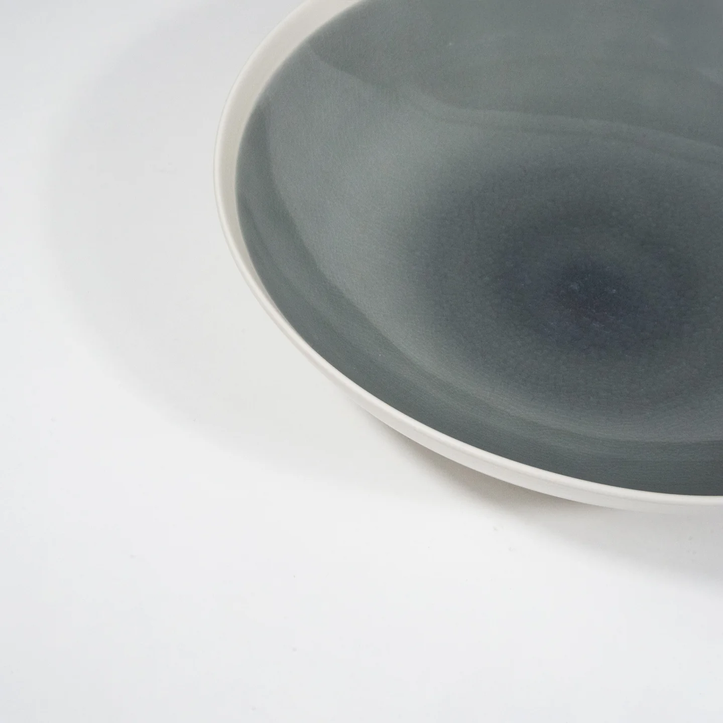 Jars Epure Wide Serving Bowl / 28.5cm / Brume - Image 3