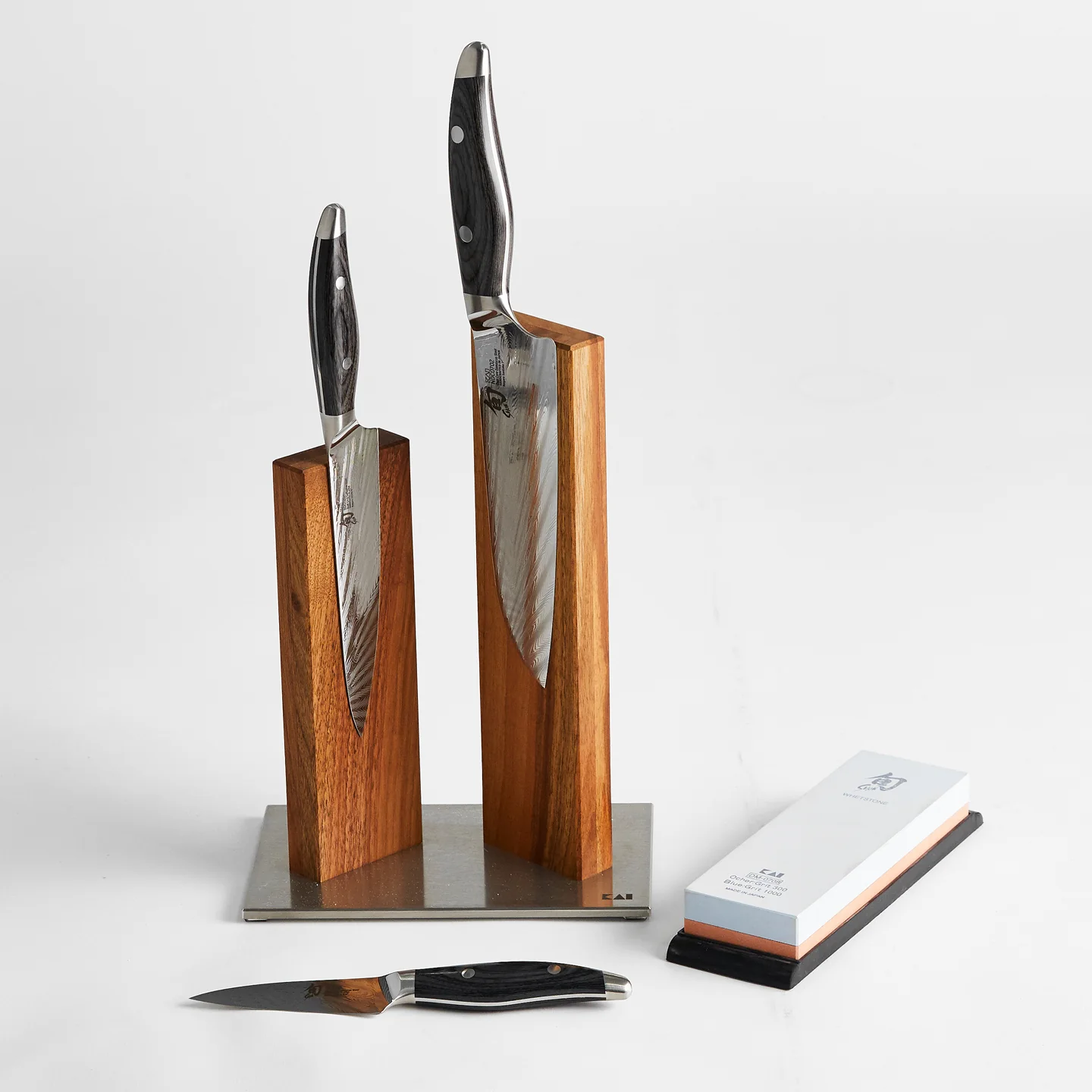 Kai Shun Nagare 3 Knife, Whetstone and Block Set / Walnut Block - Image 2