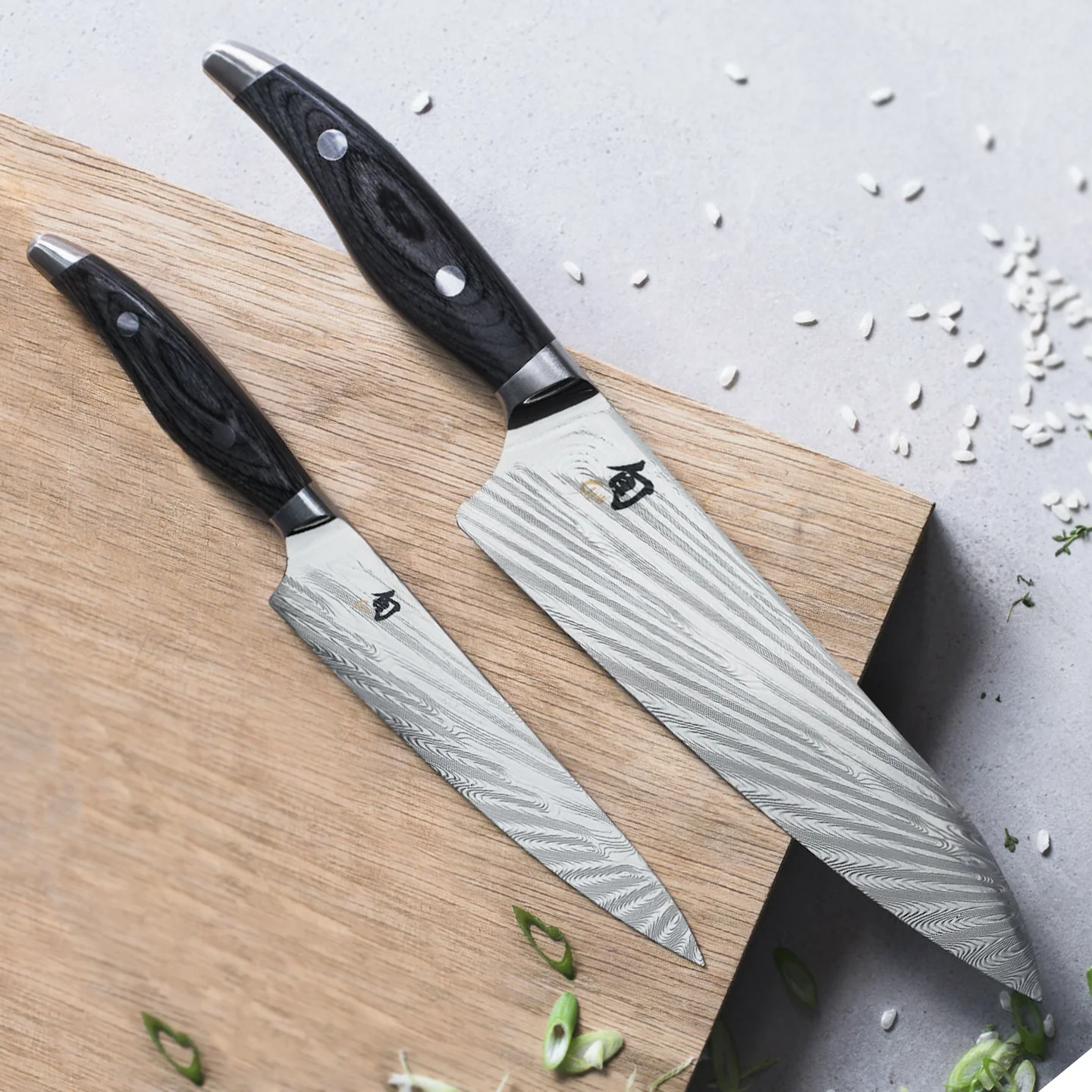 Kai Shun Nagare 5 Knife, Whetstone and Block Set / Walnut Block - Image 3