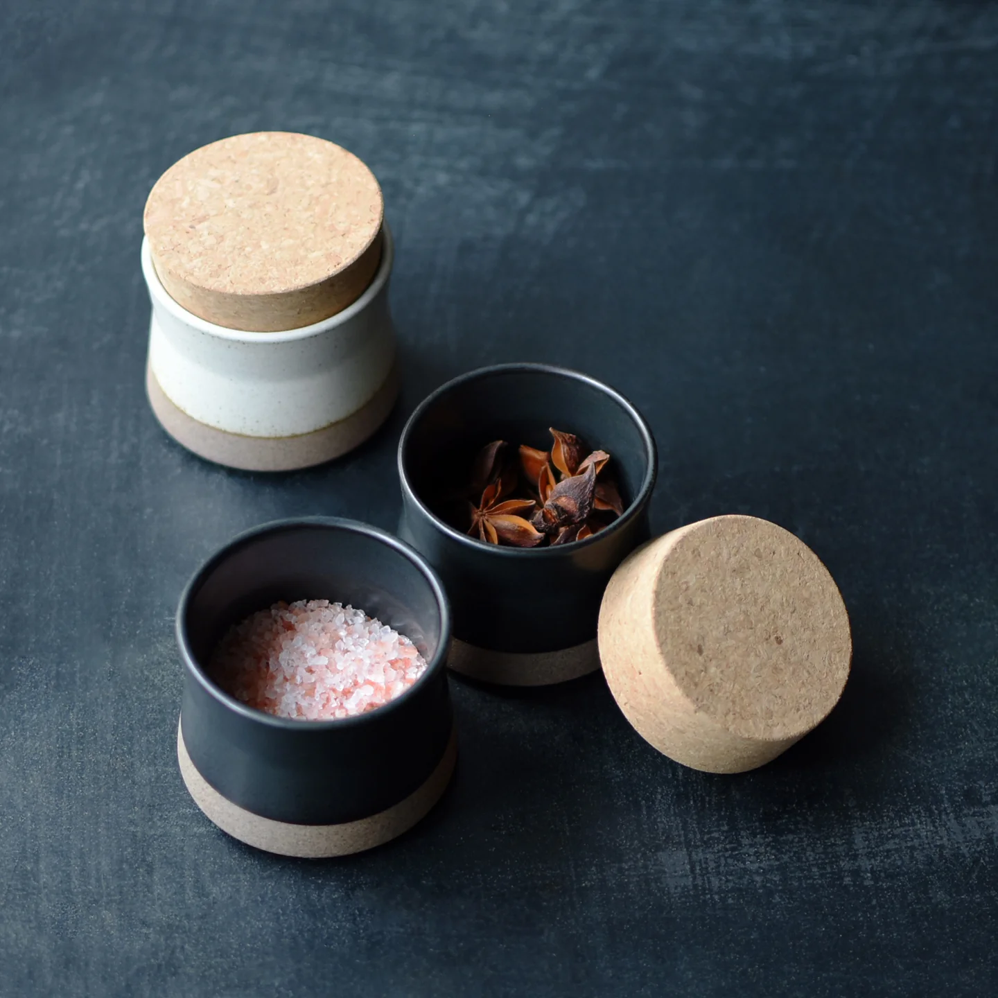 Kinto Ceramic Lab Canister / Black - Image 4