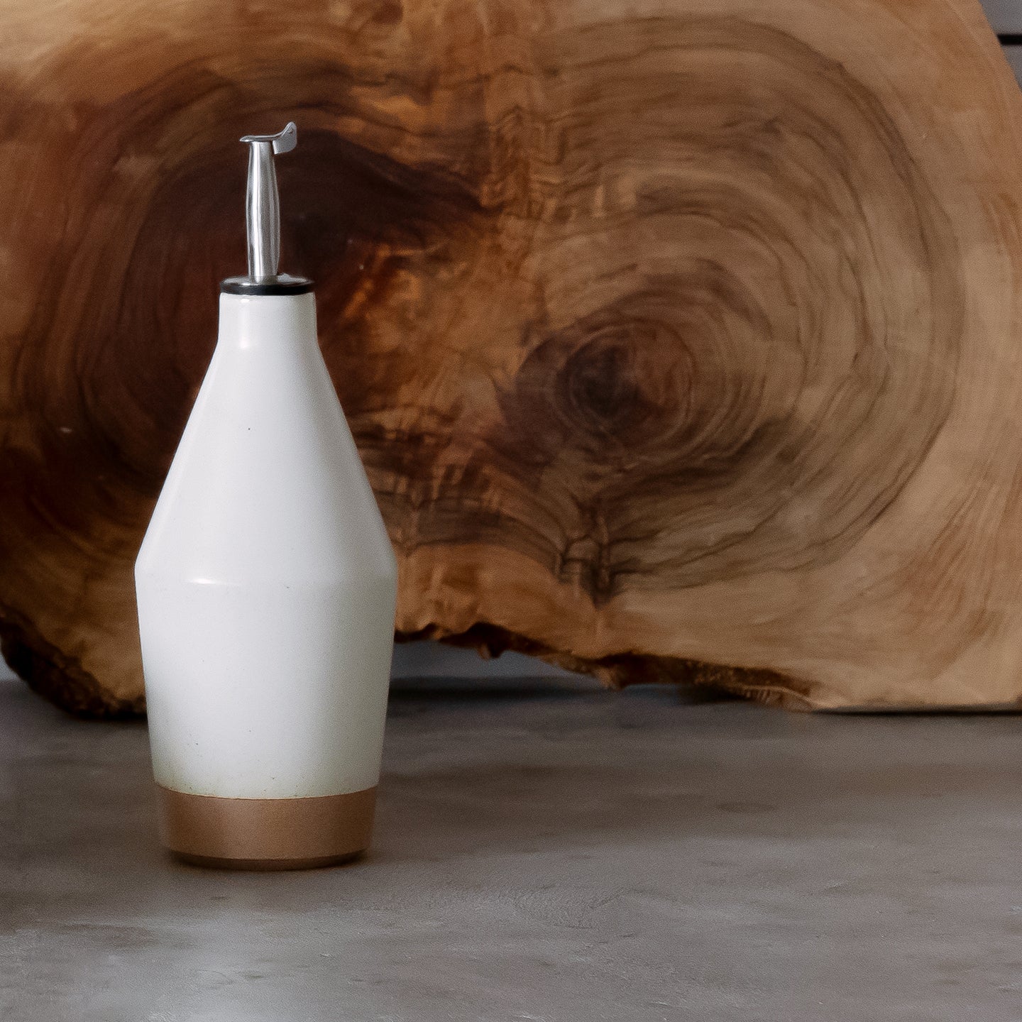 Kinto Ceramic Lab Oil Bottle 300ml / Black - Image 2