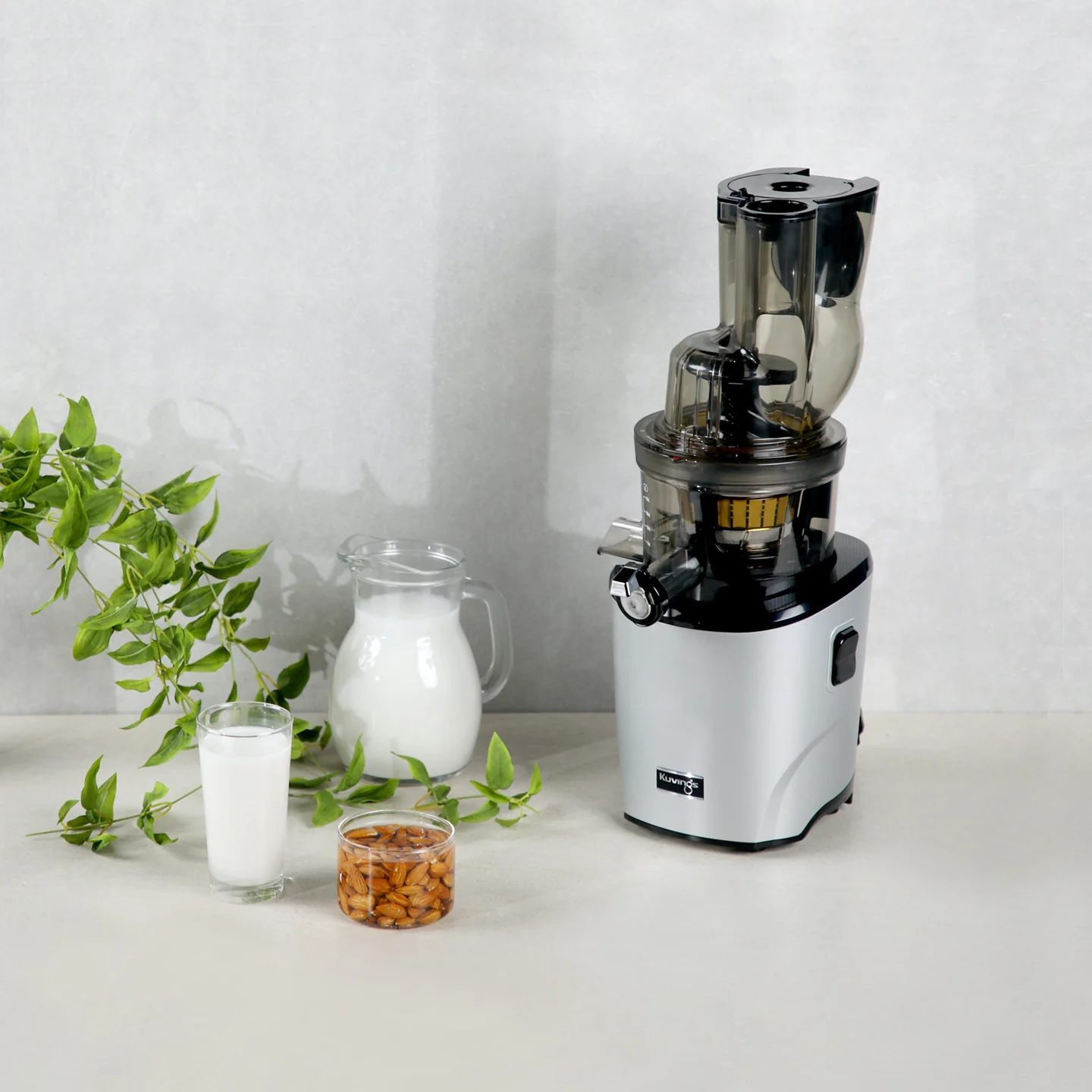 Kuvings REVO830 Cold Press Juicer / Matte Silver - Image 3