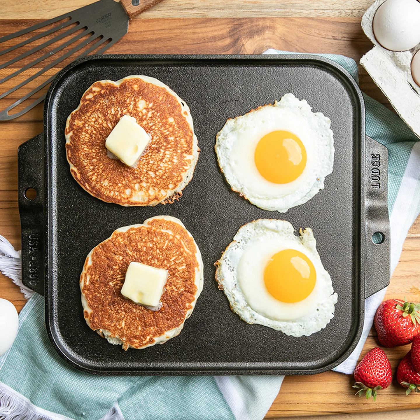 Lodge Reversible Griddle - Image 4
