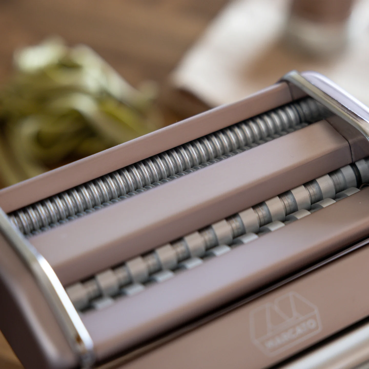 Marcato Atlas 150 Plus Pasta Maker / Powder Pink - Image 4