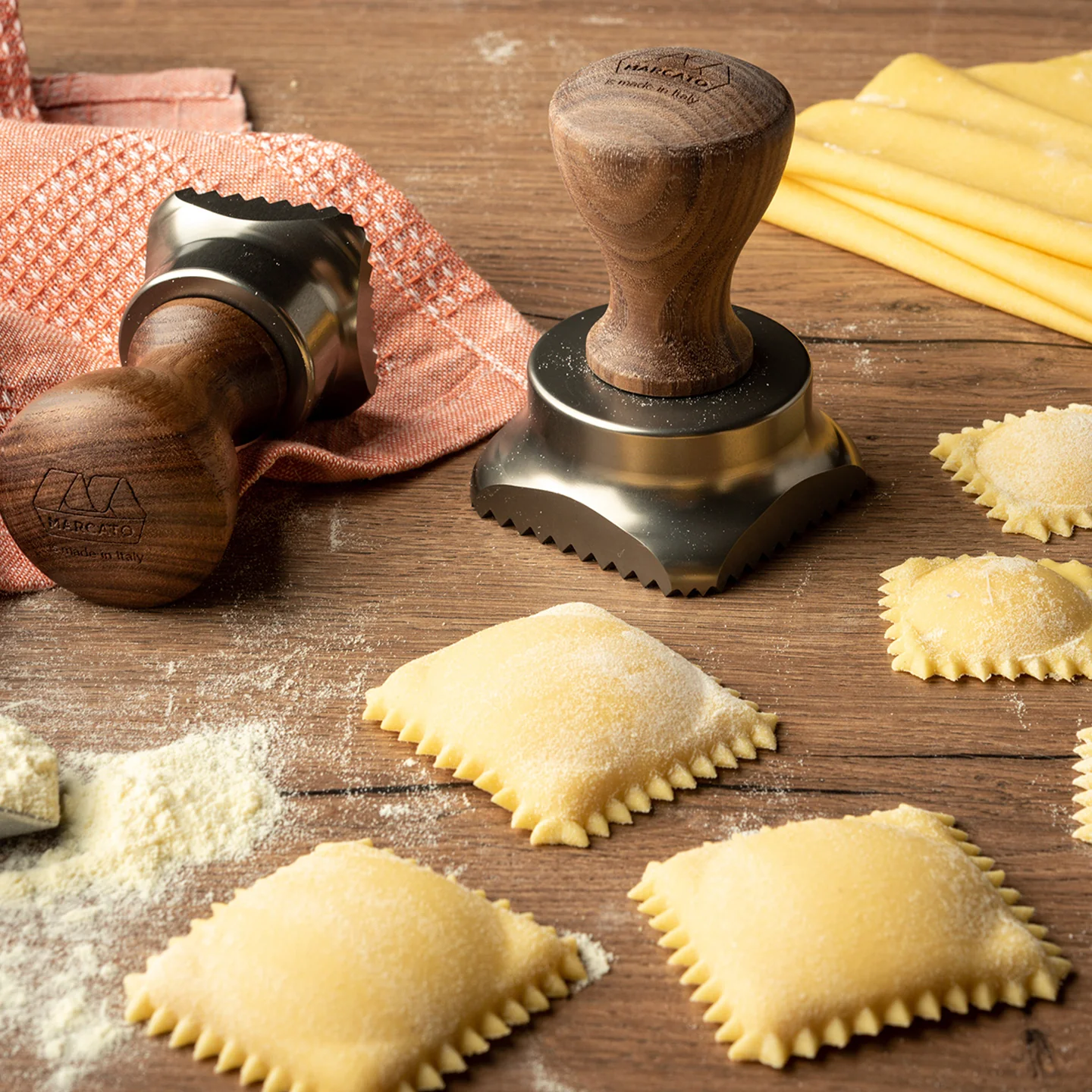 Marcato Ravioli Stamp / Square / 60mm / Walnut/Champagne - Image 3