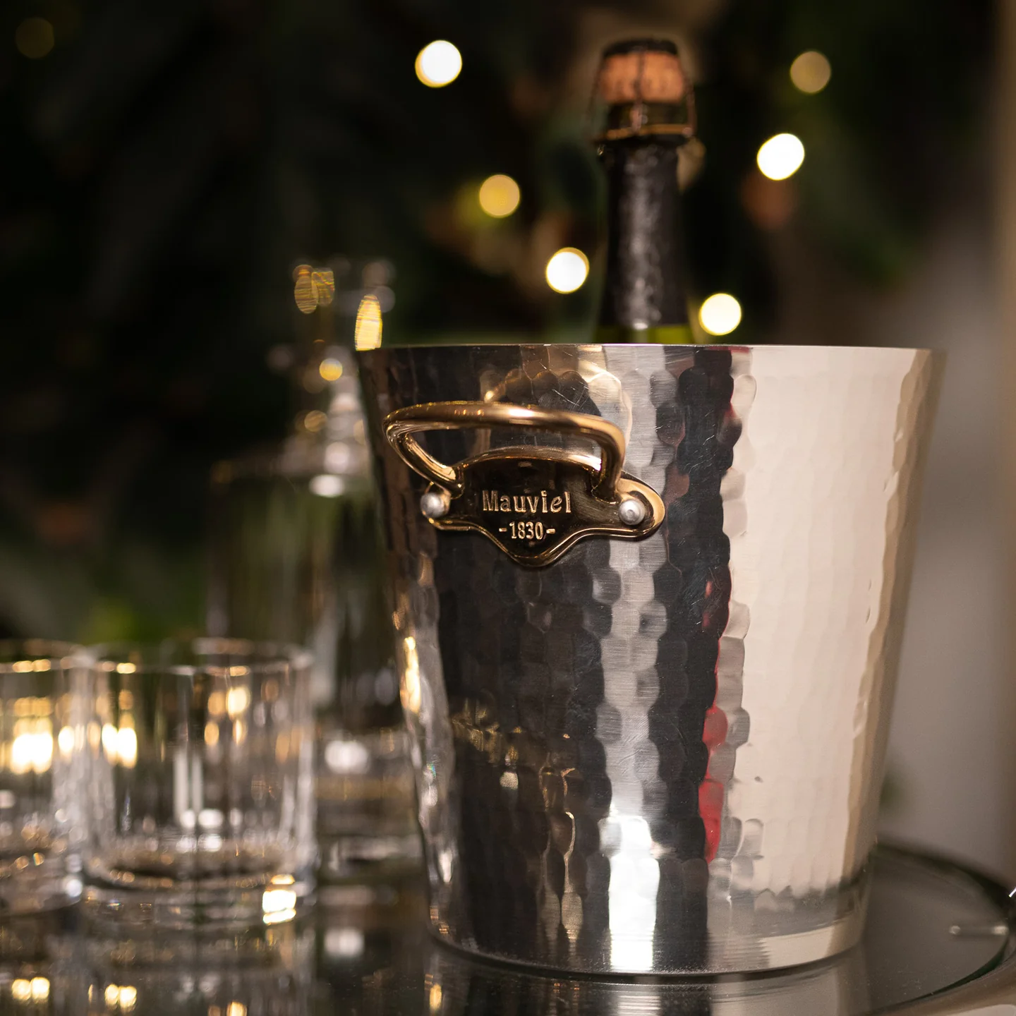 Mauviel M'30 Hammered Aluminium Champagne Bucket with Bronze Handles - Image 3