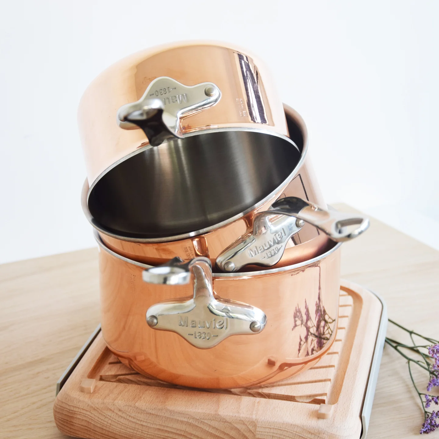 Mauviel M'6S Induction Compatible Copper Saucepan with Lid - Image 10