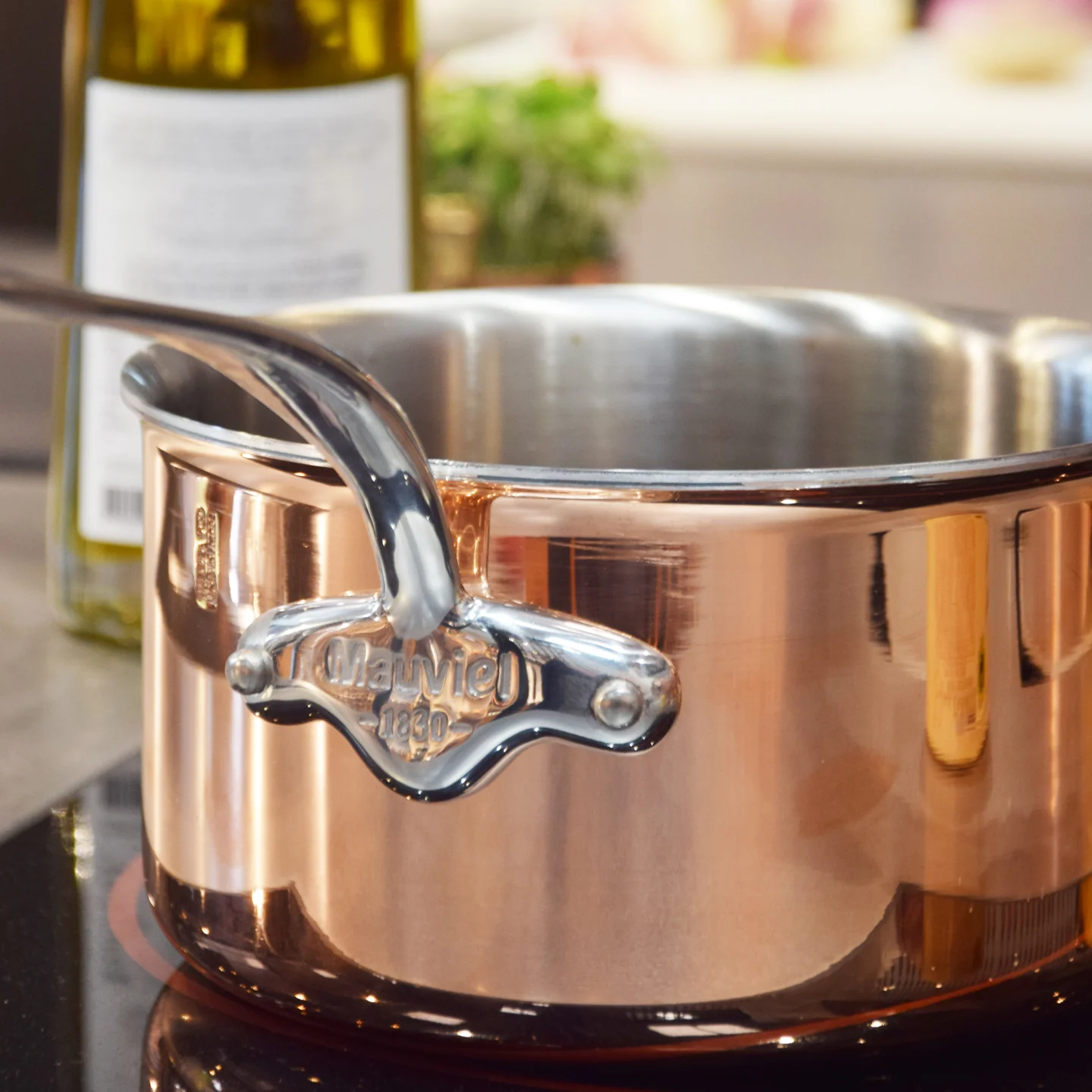 Mauviel M'6S Induction Compatible Copper Saucepan with Lid - Image 3