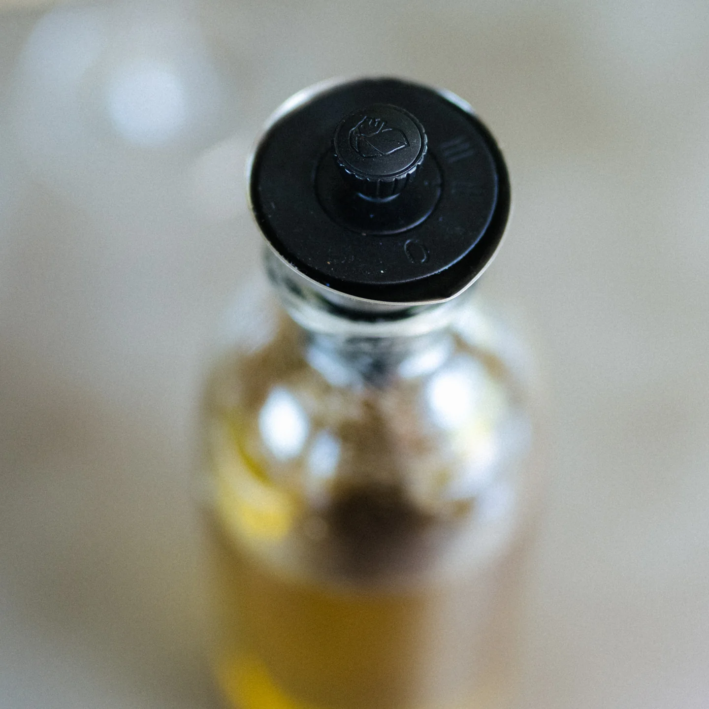 Peugeot Ciro Adjustable Oil & Vinegar Pouring Spout - Image 5