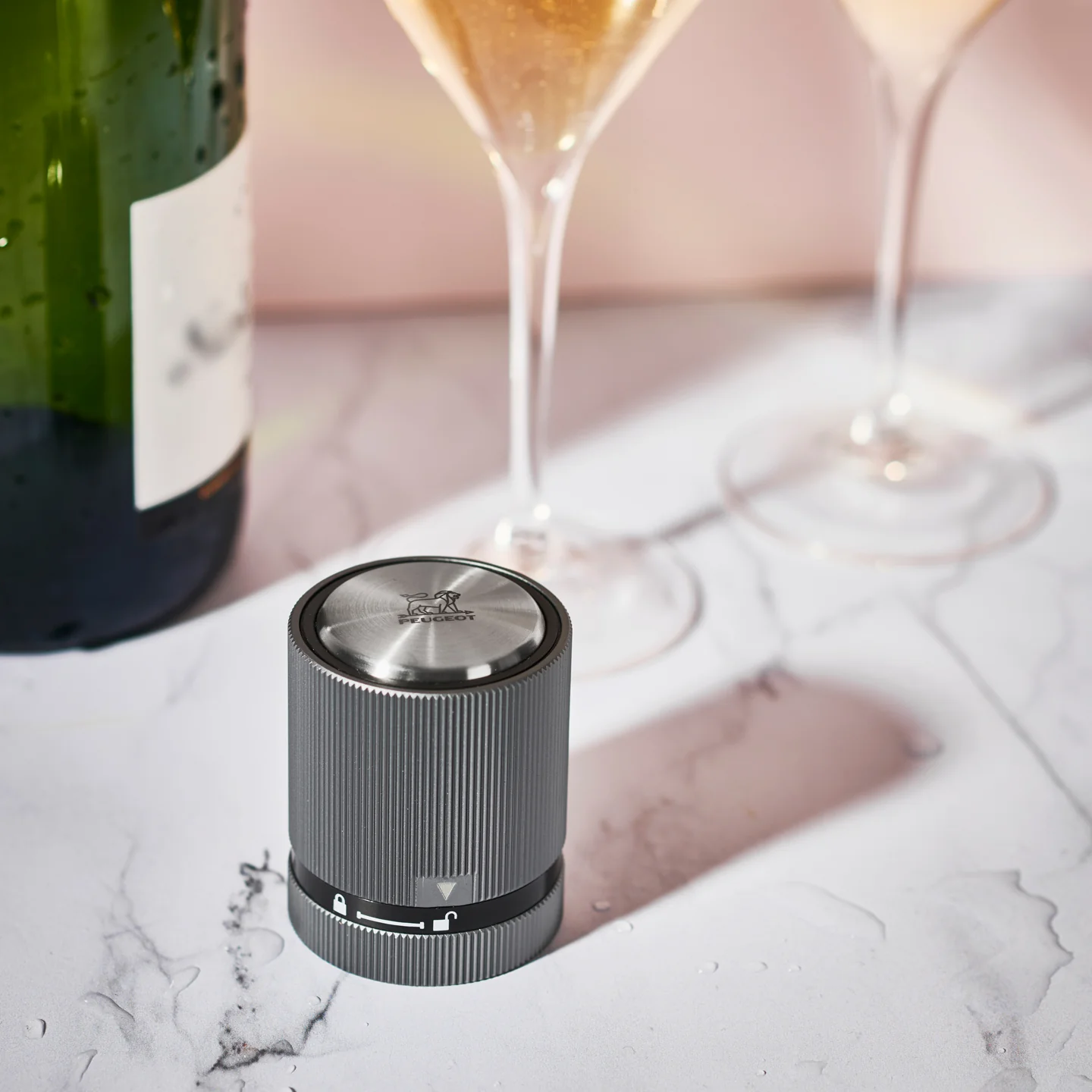 Peugeot Line Bottle Stopper / Carbon - Image 2