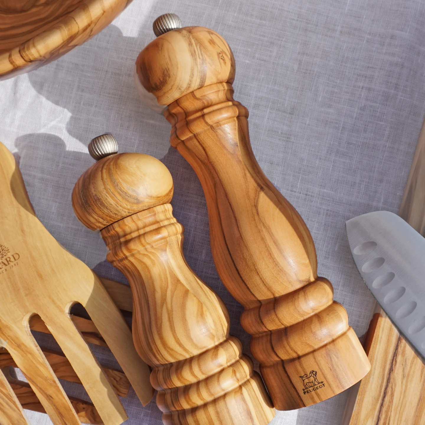Peugeot Paris Pepper Mill / Olivewood - Image 2