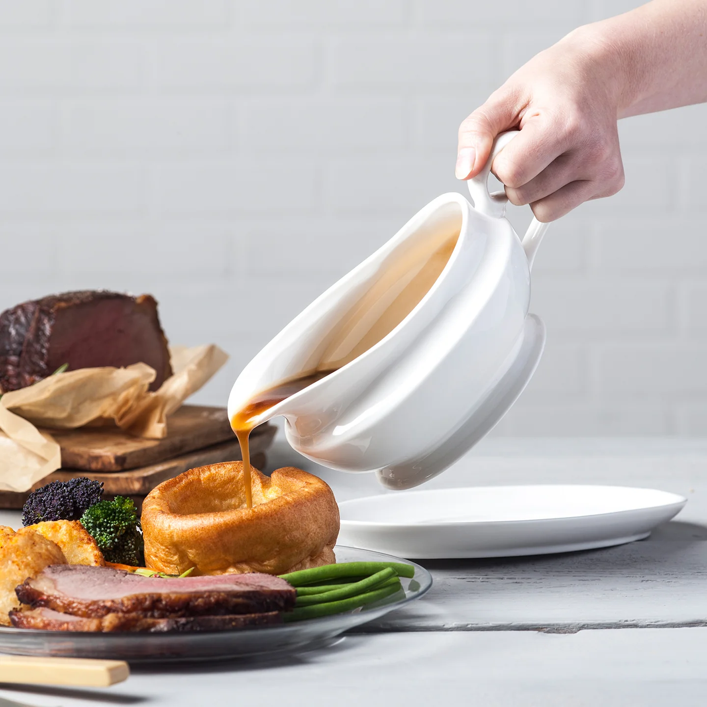 Porcelain Gravy Boat with Saucer / 500ml - Image 3