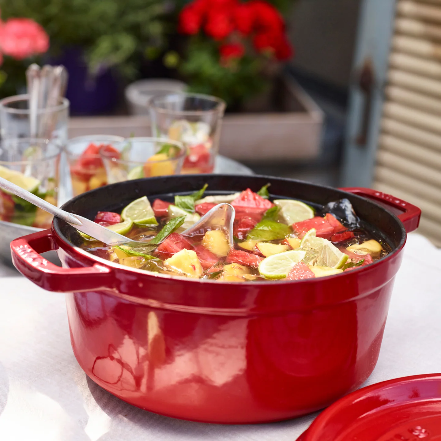 Staub Round Cocotte / Cherry - Image 4