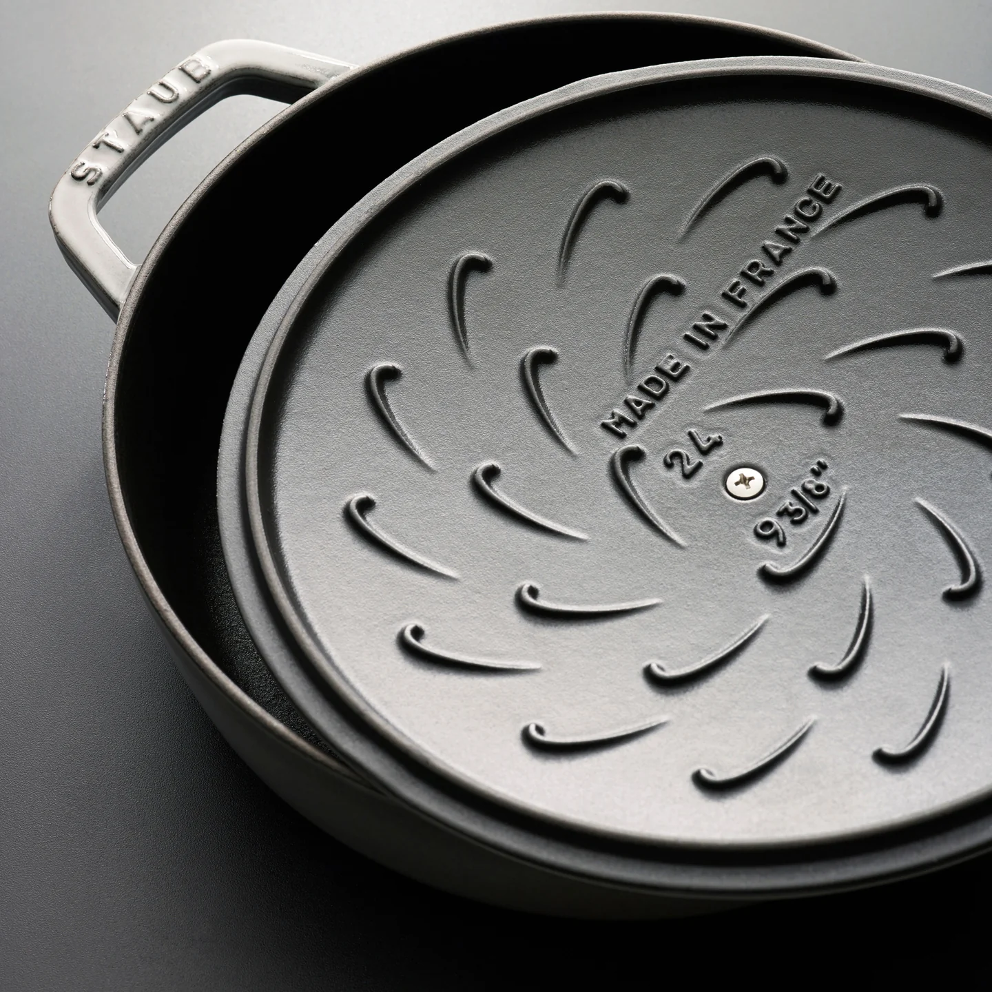 Staub Saute Pan / Grey - Image 9
