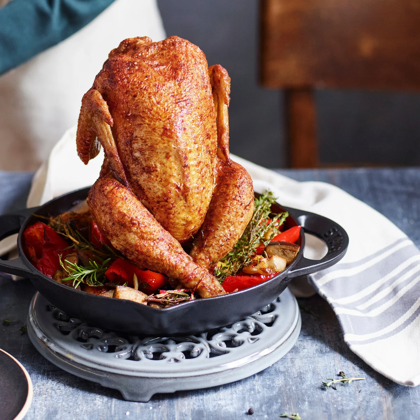 Staub Vertical Chicken Roaster / 24cm - Image 2