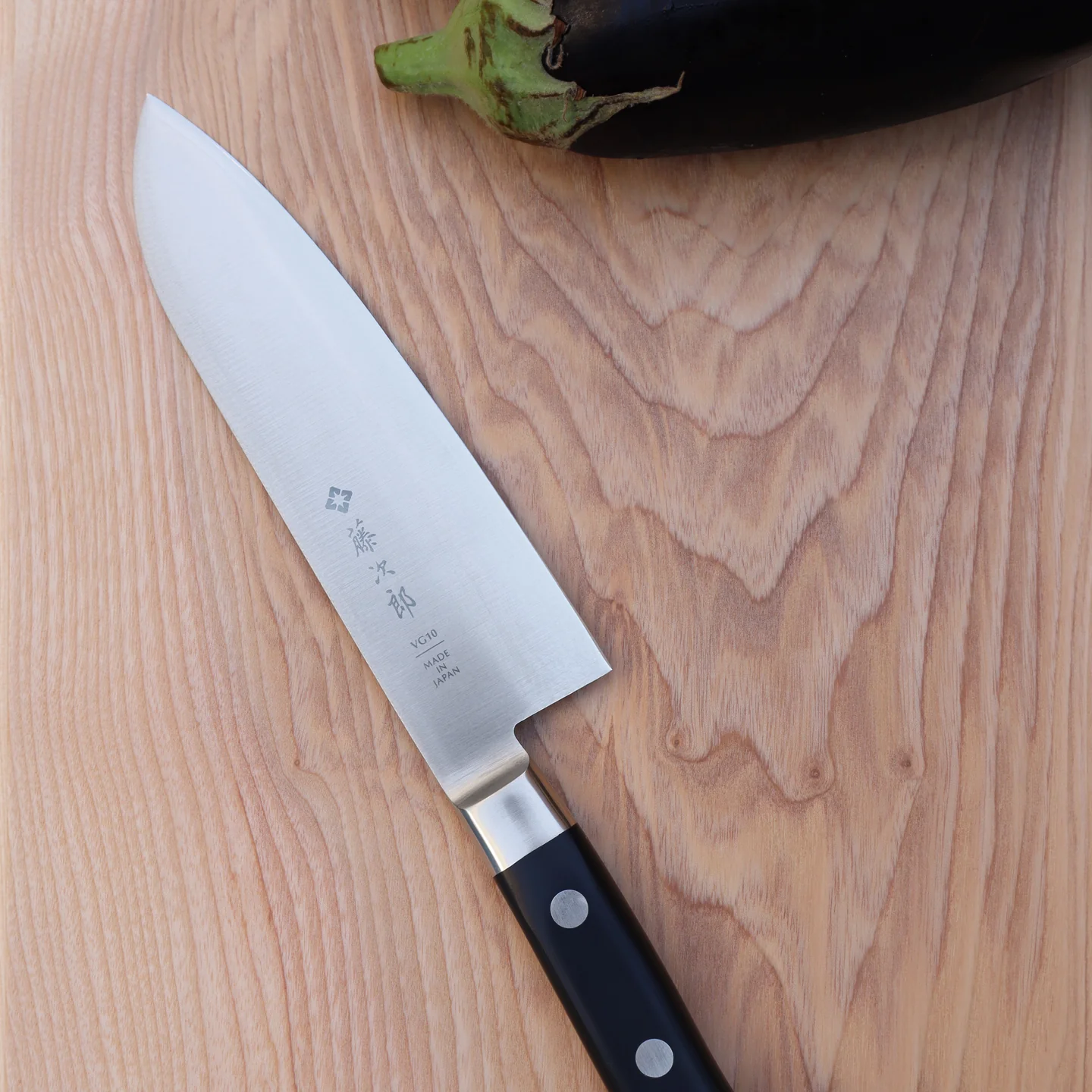 TOJIRO Classic Santoku Knife / 17cm - Image 2